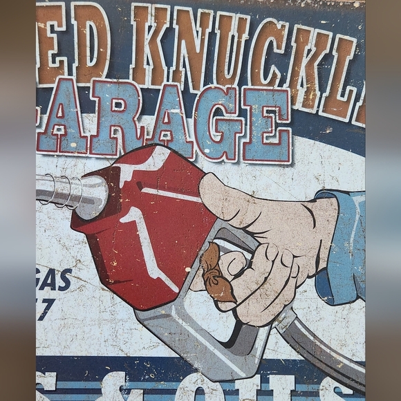 🛠️⛽ Vintage-Style Metal Sign – Busted Knuckle Garage Design - made to look aged - Picture 5 of 16